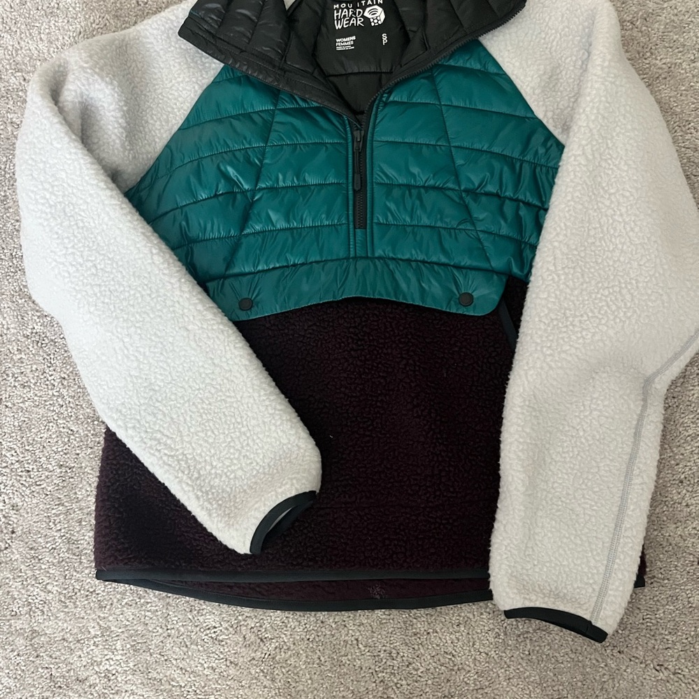 Mountain Hardwear Teal and Burgundy Fleece Jacket